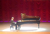 美森家族钢琴与世界著名钢琴家乔万尼·维塔莱蒂登陆营口大剧院
